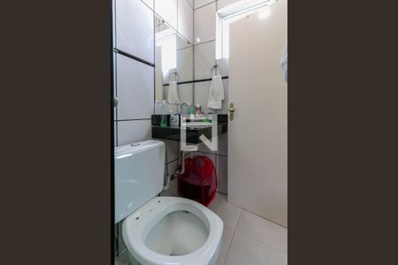 Casa à venda com 513m², 5 quartos e 6 vagasBanheiro da Suíte 2