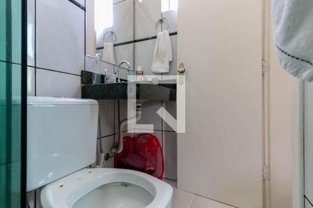 Casa à venda com 513m², 5 quartos e 6 vagasBanheiro da Suíte 2