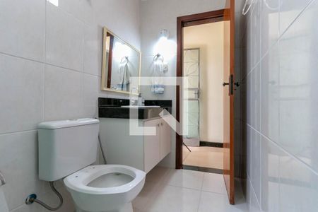 Casa à venda com 513m², 5 quartos e 6 vagasBanheiro Social 2