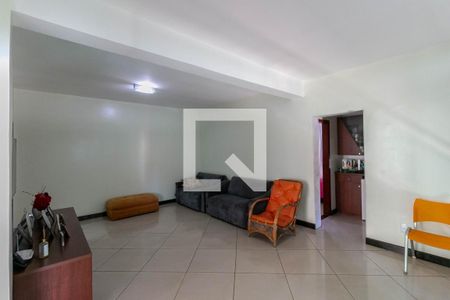 Casa à venda com 513m², 5 quartos e 6 vagasSala 2