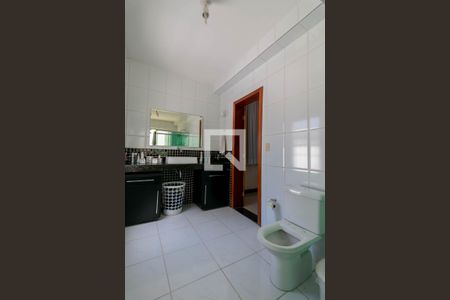 Casa à venda com 513m², 5 quartos e 6 vagasBanheiro da Suíte 3