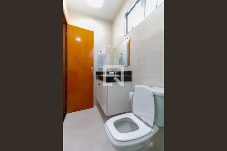 Casa à venda com 513m², 5 quartos e 6 vagasBanheiro Social