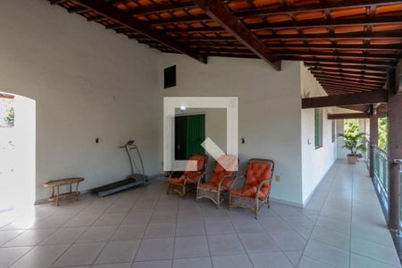 Casa à venda com 513m², 5 quartos e 6 vagasVaranda da Sala 2