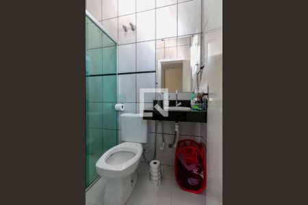 Casa à venda com 513m², 5 quartos e 6 vagasBanheiro da Suíte 2