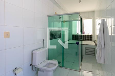 Casa à venda com 513m², 5 quartos e 6 vagasBanheiro da Suíte 3