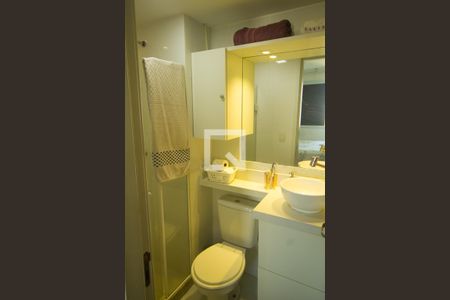 Apartamento para alugar com 50m², 2 quartos e 1 vaga Apartamento para alugar com 50m², 2 quartos e 1 vagaDetalhe banheiro