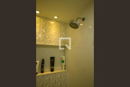 Apartamento para alugar com 50m², 2 quartos e 1 vaga Apartamento para alugar com 50m², 2 quartos e 1 vagaBanheiro da Suíte