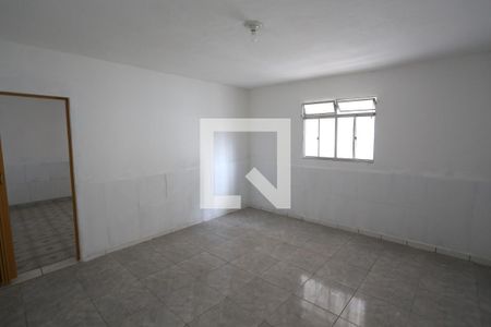Quarto 1 de casa para alugar com 2 quartos, 50m² em Vila Paranaguá, São Paulo