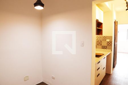 Sala de kitnet/studio para alugar com 1 quarto, 30m² em Santa Cecilia, São Paulo