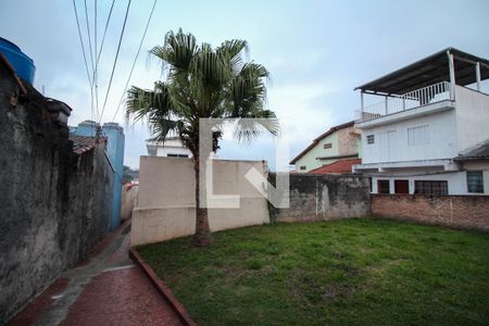 Casa para alugar com 384m², 2 quartos e sem vagaQuintal