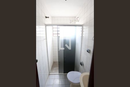 Casa à venda com 179m², 3 quartos e 2 vagasBanheiro Social