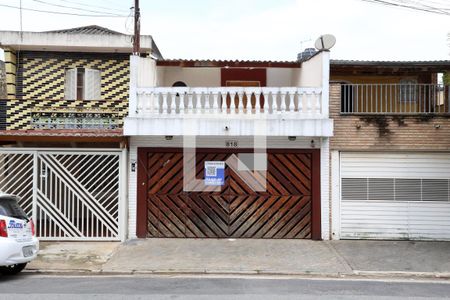 Casa à venda com 179m², 3 quartos e 2 vagasFachada
