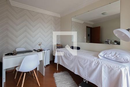 Casa à venda com 244m², 3 quartos e 2 vagasQuarto 2