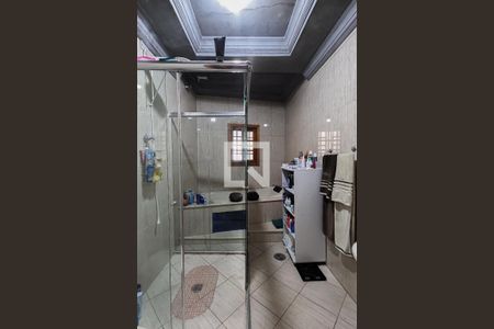 Casa à venda com 244m², 3 quartos e 2 vagasBanheiro da Suíte