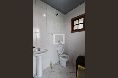 Casa à venda com 244m², 3 quartos e 2 vagasBanheiro de Serviço