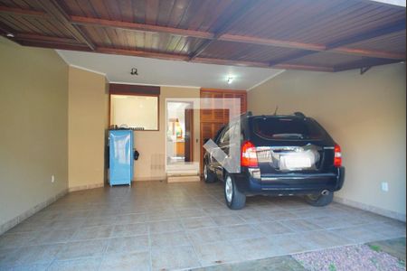 Casa à venda com 220m², 4 quartos e 4 vagasGaragem