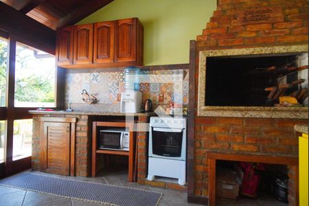 Casa à venda com 220m², 4 quartos e 4 vagasÁrea comum - Salão de festas