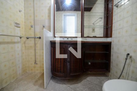 Apartamento à venda com 99m², 3 quartos e 2 vagas Apartamento à venda com 99m², 3 quartos e 2 vagasBanheiro da Suíte