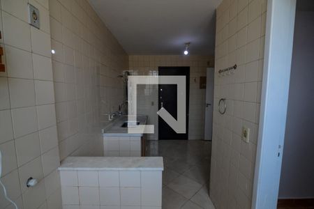 Apartamento à venda com 99m², 3 quartos e 2 vagas Apartamento à venda com 99m², 3 quartos e 2 vagasÁrea de Serviço