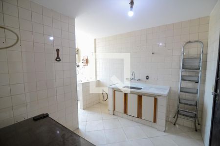 Apartamento à venda com 99m², 3 quartos e 2 vagas Apartamento à venda com 99m², 3 quartos e 2 vagasCozinha