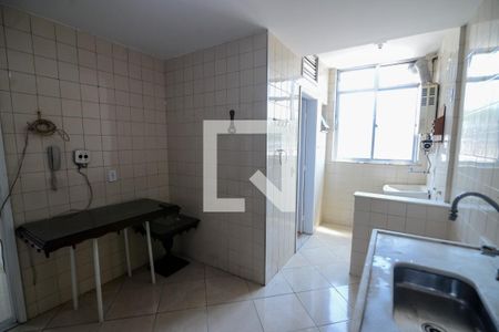 Apartamento à venda com 99m², 3 quartos e 2 vagas Apartamento à venda com 99m², 3 quartos e 2 vagasCozinha