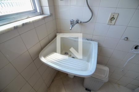 Apartamento à venda com 99m², 3 quartos e 2 vagas Apartamento à venda com 99m², 3 quartos e 2 vagasÁrea de Serviço