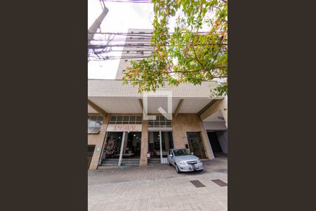 Apartamento para alugar com 114m², 3 quartos e 1 vaga Apartamento para alugar com 114m², 3 quartos e 1 vagaFachada