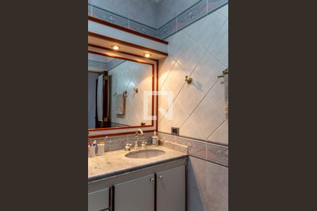 Casa à venda com 255m², 3 quartos e 5 vagas Casa à venda com 255m², 3 quartos e 5 vagasBanheiro da Suíte 3