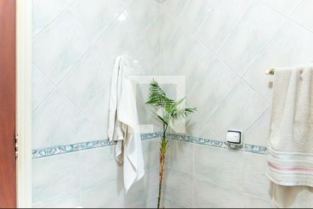 Casa à venda com 255m², 3 quartos e 5 vagas Casa à venda com 255m², 3 quartos e 5 vagasBanheiro da Suíte 2