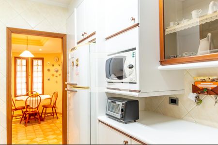 Casa à venda com 255m², 3 quartos e 5 vagas Casa à venda com 255m², 3 quartos e 5 vagasCozinha