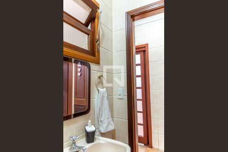 Casa à venda com 255m², 3 quartos e 5 vagas Casa à venda com 255m², 3 quartos e 5 vagasBanheiro de Serviço