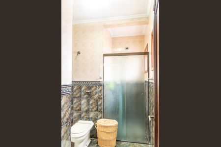 Casa à venda com 255m², 3 quartos e 5 vagas Casa à venda com 255m², 3 quartos e 5 vagasBanheiro da Suíte