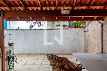 Casa à venda com 255m², 3 quartos e 5 vagas Casa à venda com 255m², 3 quartos e 5 vagasVista do Quarto suíte