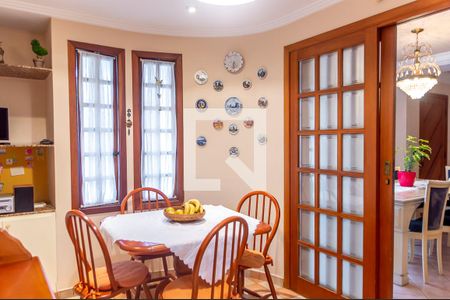 Casa à venda com 255m², 3 quartos e 5 vagas Casa à venda com 255m², 3 quartos e 5 vagasCopa