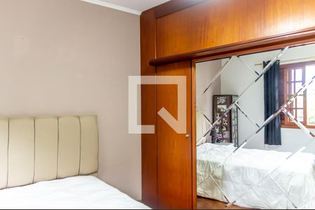 Casa à venda com 255m², 3 quartos e 5 vagas Casa à venda com 255m², 3 quartos e 5 vagasQuarto 2 - Suíte