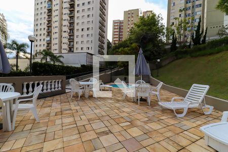 Apartamento à venda com 70m², 3 quartos e 1 vaga Apartamento à venda com 70m², 3 quartos e 1 vagaÁrea comum - Piscina
