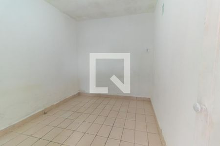 Quarto de casa para alugar com 1 quarto, 60m² em Vila Taquari, São Paulo