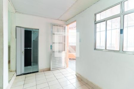 Sala de casa para alugar com 1 quarto, 60m² em Vila Taquari, São Paulo