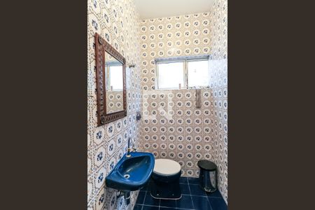 Casa à venda com 400m², 4 quartos e 4 vagas Casa à venda com 400m², 4 quartos e 4 vagasLavabo