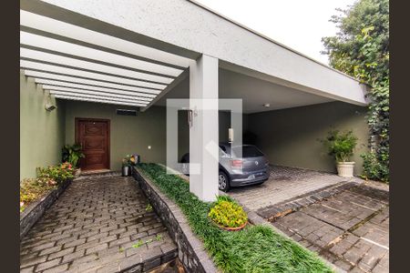 Casa à venda com 400m², 4 quartos e 4 vagas Casa à venda com 400m², 4 quartos e 4 vagasGaragem