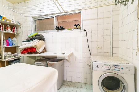 Casa à venda com 400m², 4 quartos e 4 vagas Casa à venda com 400m², 4 quartos e 4 vagasÁrea de Serviço