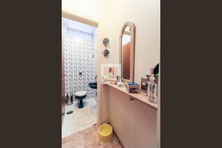 Casa à venda com 400m², 4 quartos e 4 vagas Casa à venda com 400m², 4 quartos e 4 vagasLavabo