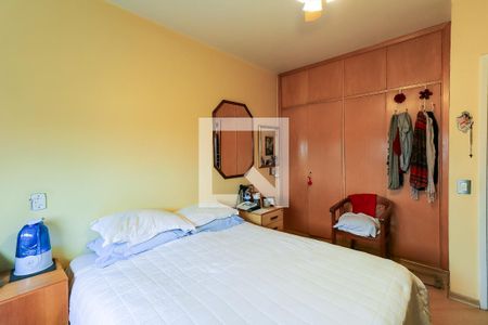 Casa à venda com 400m², 4 quartos e 4 vagas Casa à venda com 400m², 4 quartos e 4 vagasQuarto 1