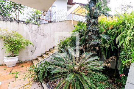 Casa à venda com 400m², 4 quartos e 4 vagas Casa à venda com 400m², 4 quartos e 4 vagasJardim