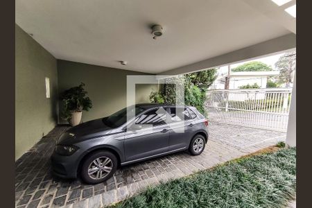 Casa à venda com 400m², 4 quartos e 4 vagas Casa à venda com 400m², 4 quartos e 4 vagasGaragem