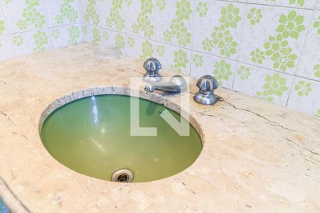 Casa à venda com 400m², 4 quartos e 4 vagas Casa à venda com 400m², 4 quartos e 4 vagasBanheiro Suíte 1