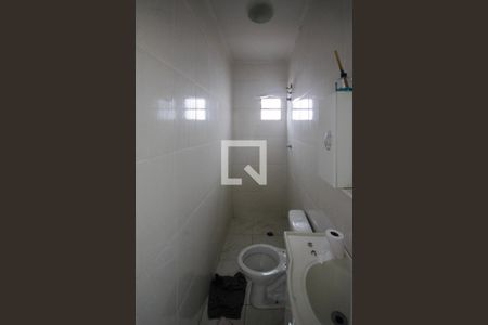 Banheiro de casa para alugar com 1 quarto, 35m² em São João Climaco, São Paulo