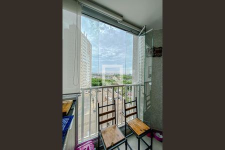 Apartamento à venda com 56m², 2 quartos e 1 vagaVaranda