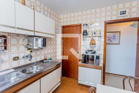 Apartamento à venda com 116m², 3 quartos e 2 vagas Apartamento à venda com 116m², 3 quartos e 2 vagasCozinha