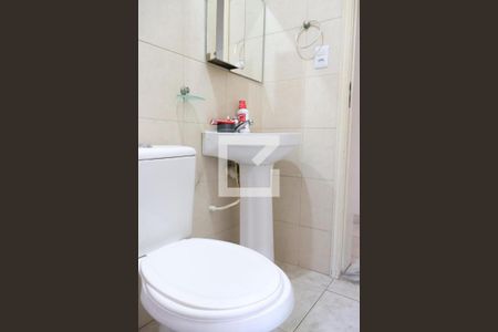 Casa à venda com 167m², 3 quartos e 3 vagasBanheiro Corredor